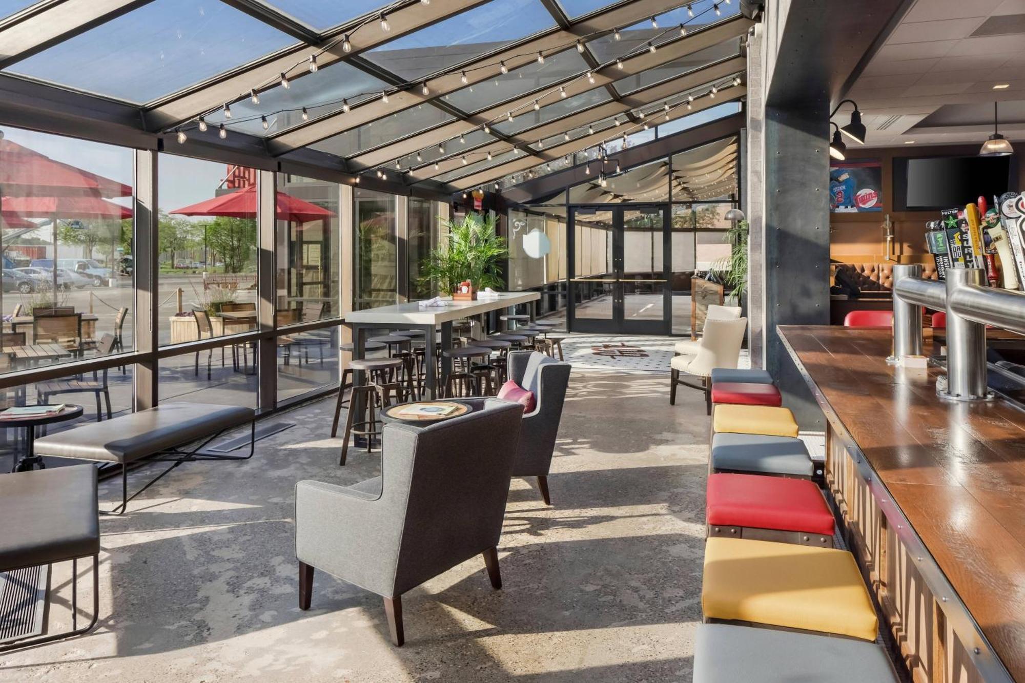 Delta Hotels By Marriott Minneapolis Northeast Eksteriør billede