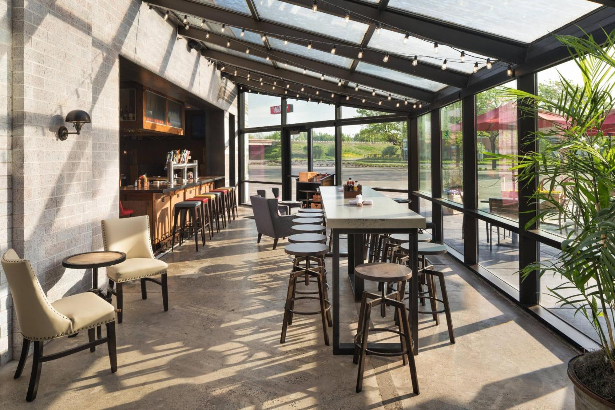 Delta Hotels By Marriott Minneapolis Northeast Eksteriør billede